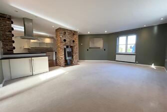 pSmT2oqhMUCx osRS uVUg