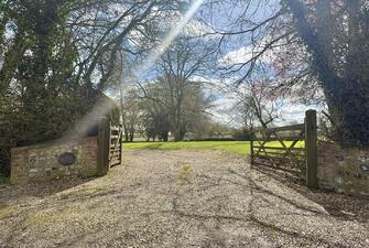 AvNewxHy1UK0zuo510fCJQ