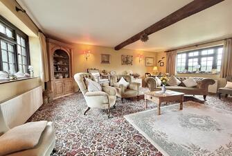 VxPw zAIQUKjzvBE3ynDIQ