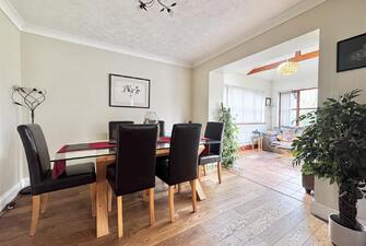 XEGbH1PG1UuezU6dpQLUxw