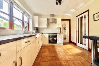 cqfF8e8FskKH yB0PpmDPw