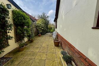 hbH7xScuTEWtkWouR5tQPQ