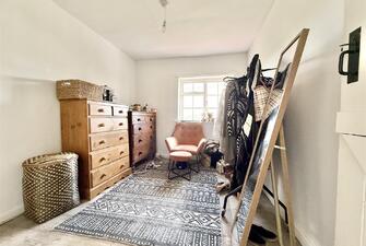 ZFnnornyqEGE9 9pJoGqMA