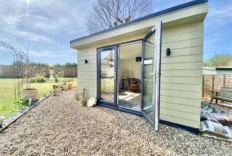 tpGvaJwLLU QanN5EZhKhA