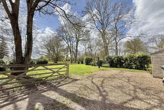 RssHQPz ME EHcaX fQRMQ