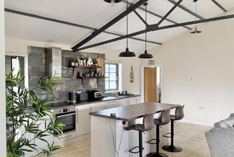 b x0lOeuv0ybloEd95zFEQ