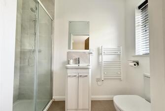 buSsOsPj1E au7OQq EnaA