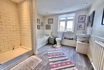 2uvUoeSMJUOh18zEY54lgA