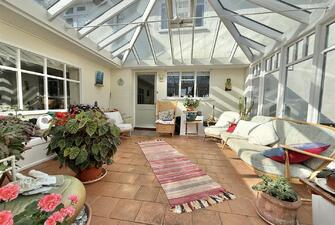 XL H0o5i5UKUwN73Zz9mLw