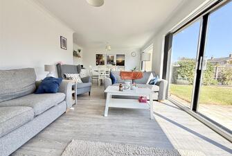 5K1Z9D2KXEujU3EX3lxG6A