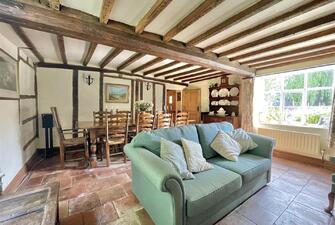 3L3j9E1MH0WrphSqKgS3xQ