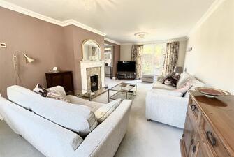 DjIf7ijieE2sHgtYvlp9iQ