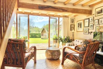 UW2pkXYxiUu8ia26Hg2p4A